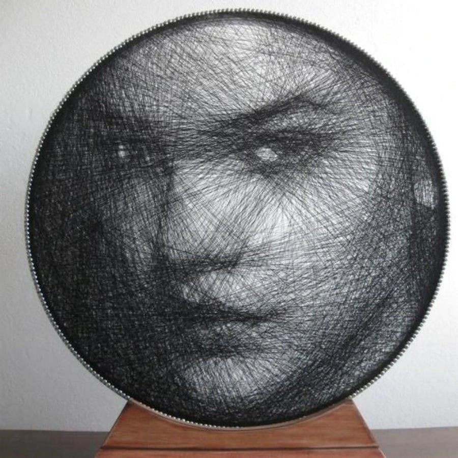 Personalised Thread Art Portrait - IIFA GIFTS